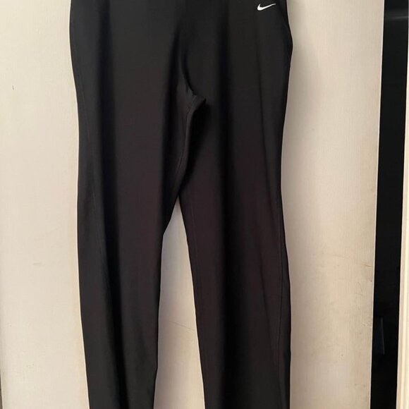 Nike Pants - Womens Nike Dryfit workout pants